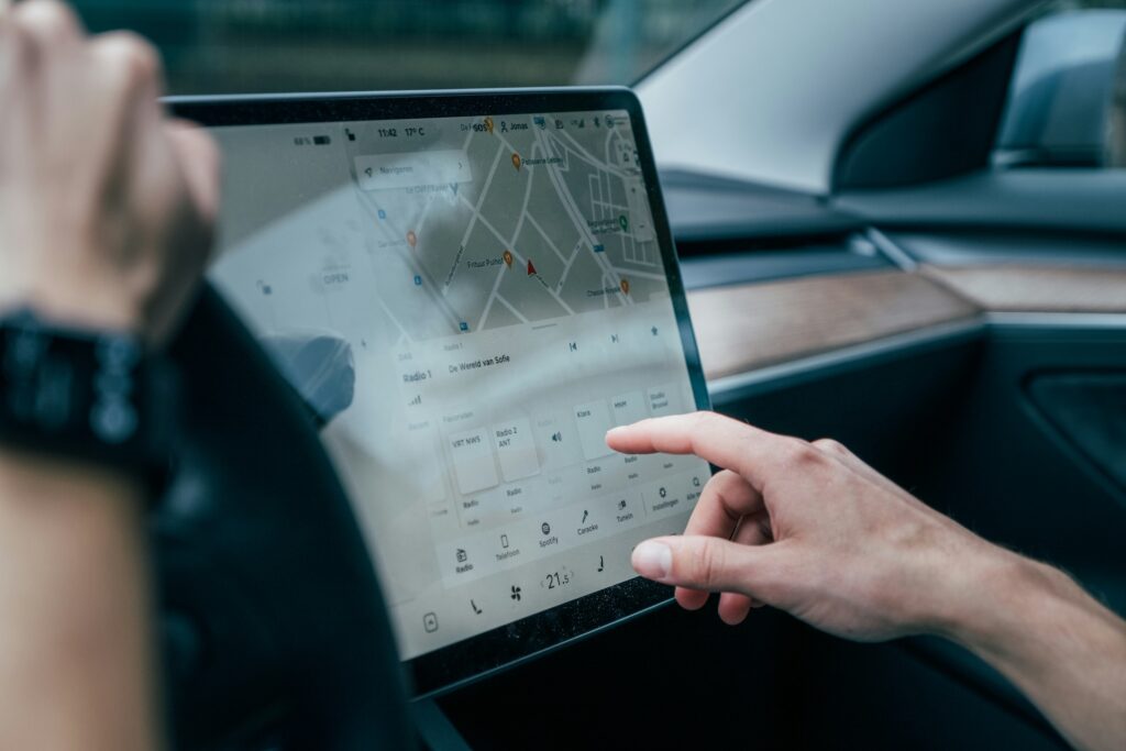 The Rise of Intelligent and Personalized In-Car Infotainment Experiences 1 jonas leupe 81DQcYCS8sQ unsplash